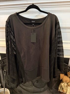 Heyson Black Women's Long-Sleeve Mesh Panel Top